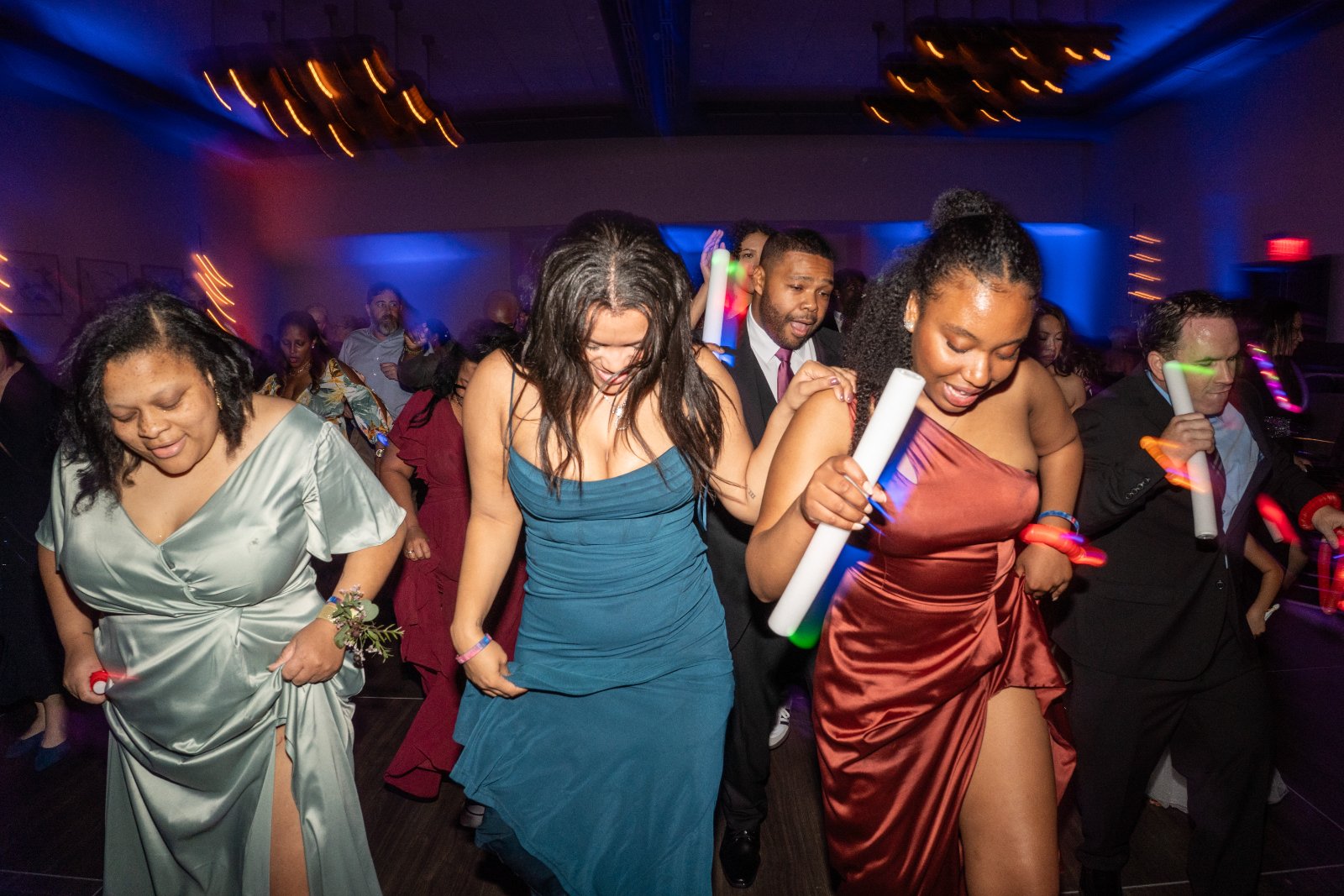 Wedding at Embassy Suites Hotel — December 2025 — Footloose Entertainment Jacksonville