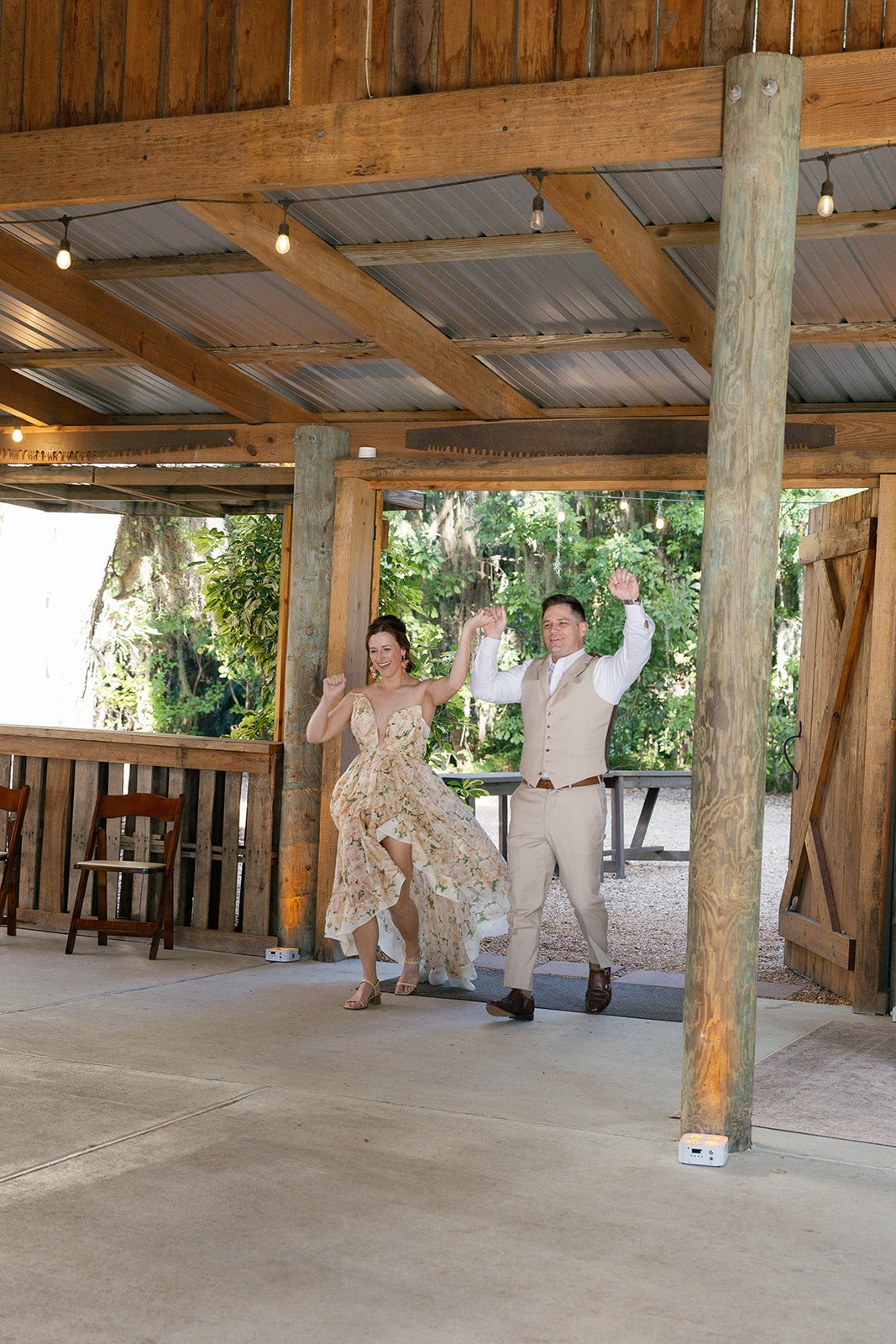 Wedding at La Venture Grove — Photo 5 — October 2025 — Footloose Entertainment Jacksonville