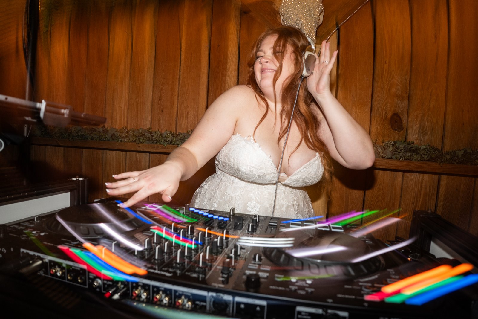 Wedding at The Daughter's Barn — March 2025 — Footloose Entertainment Jacksonville