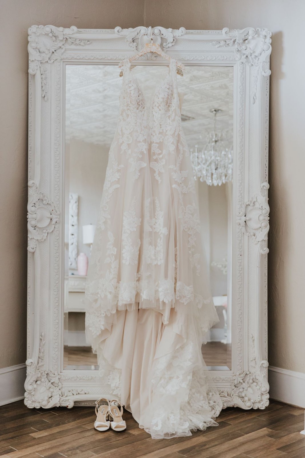 Wedding at The White Room — Photo 3 — September 2026 — Footloose Entertainment Jacksonville